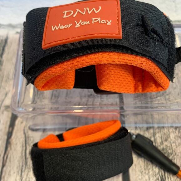 DNW Wear You Play Anti-Lost Strap Wrist Leach Hand Belt - Picture 2 of 5